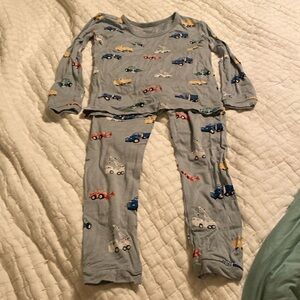 Kyte baby long sleeve pajamas 4T